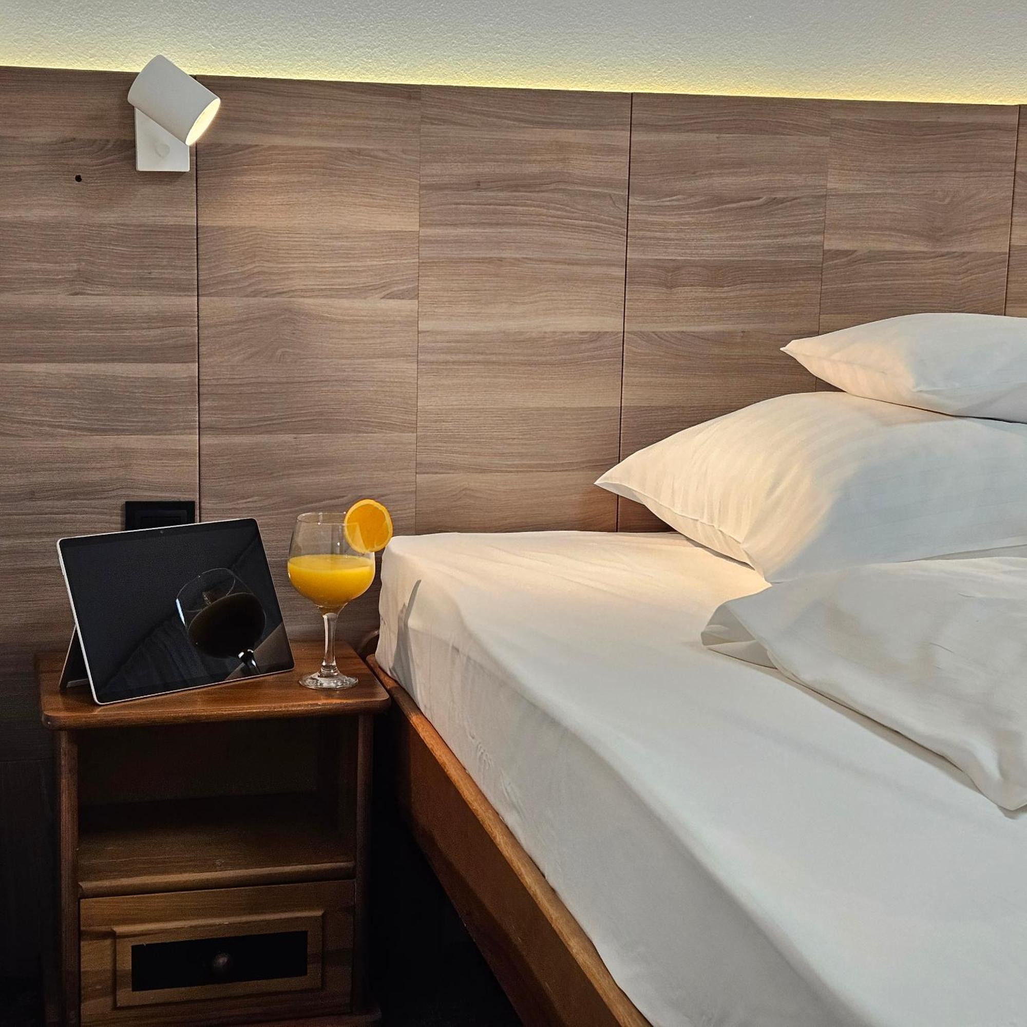 Hotel Protea Boleslawiec Boleslawiec  Eksteriør billede
